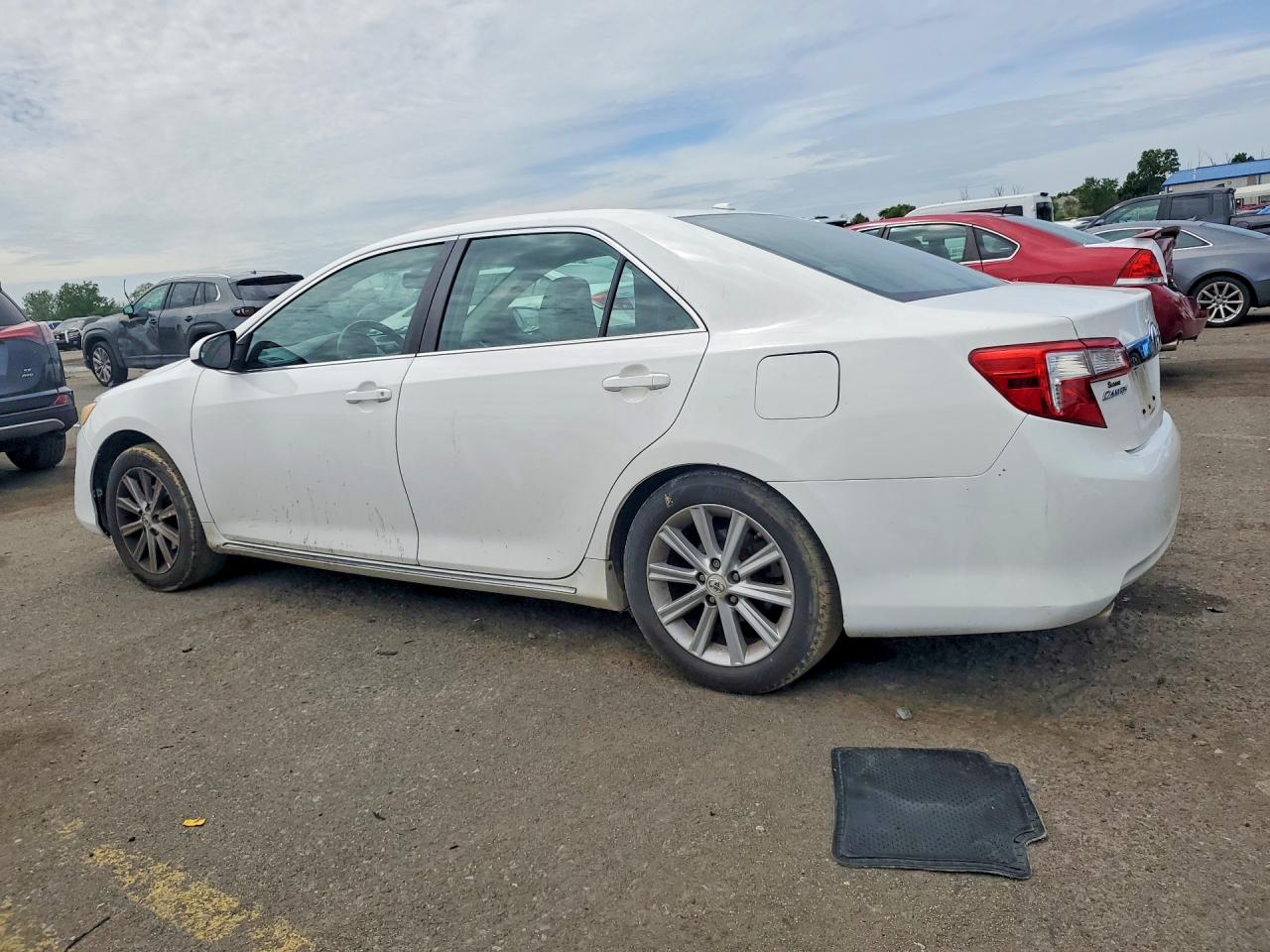 Toyota Camry Xle V6