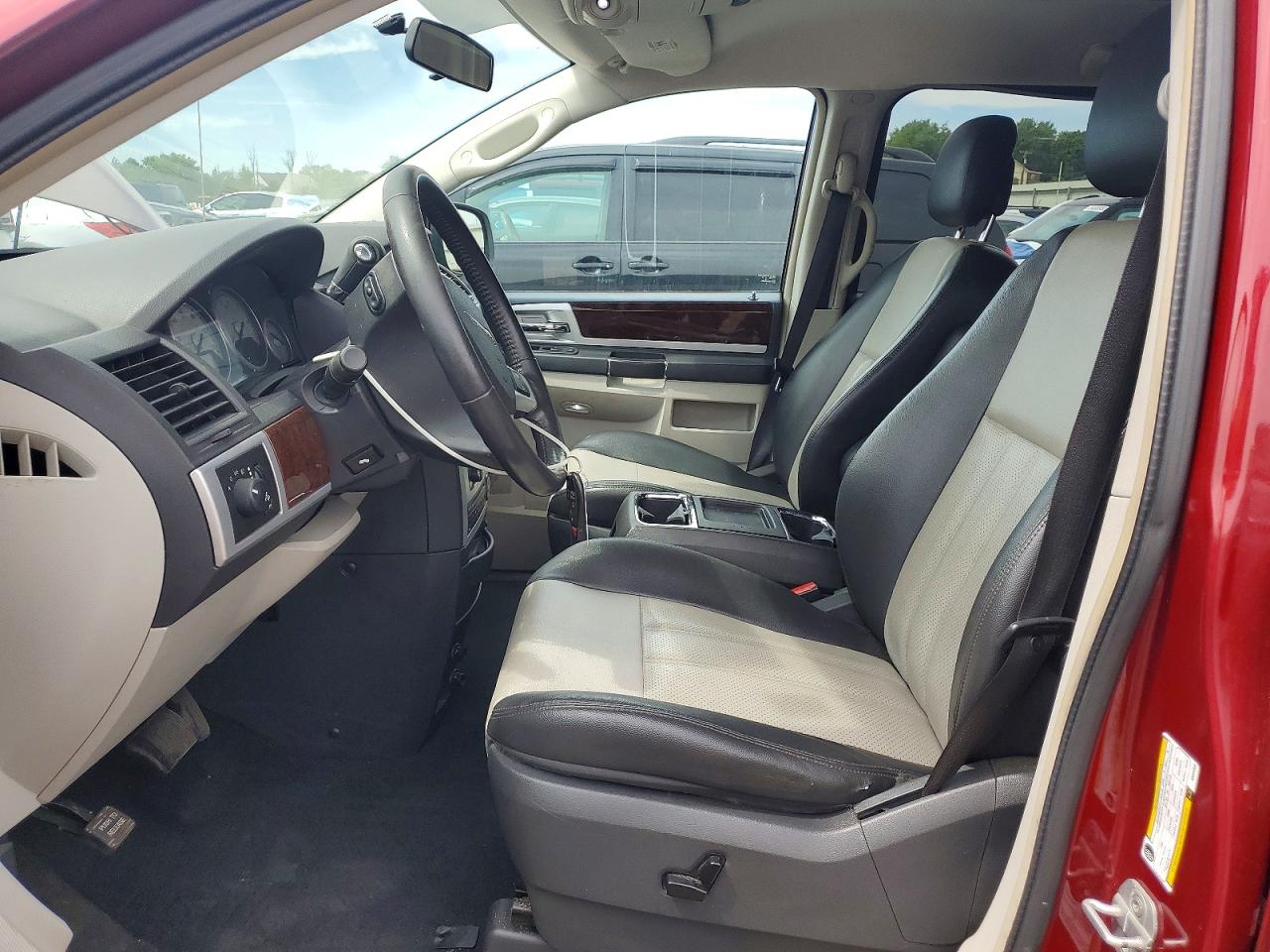 Chrysler Minivan Touring Plus