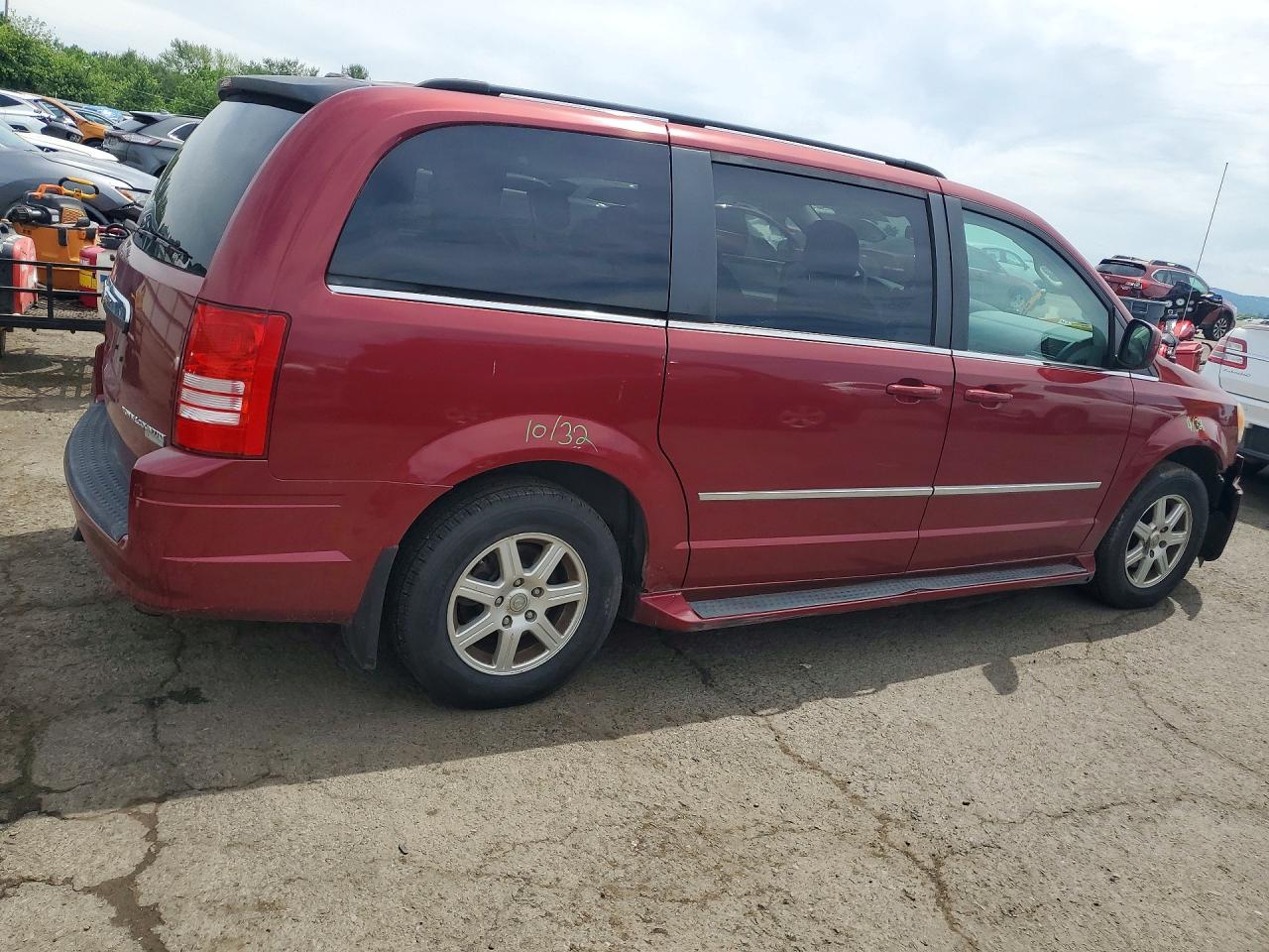 Chrysler Minivan Touring Plus