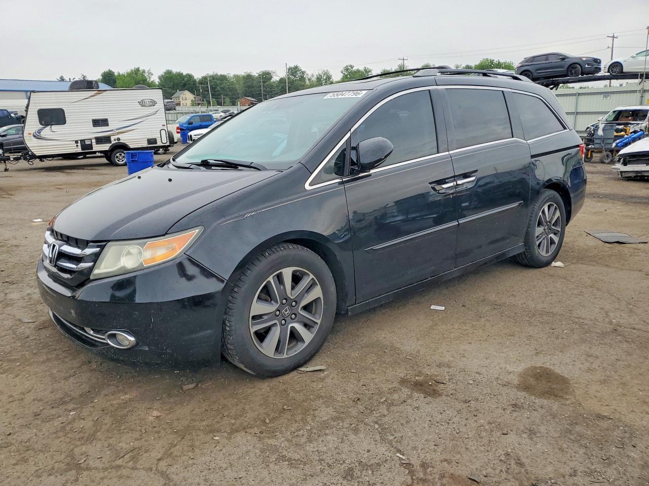 Salvage Honda Odyssey Image