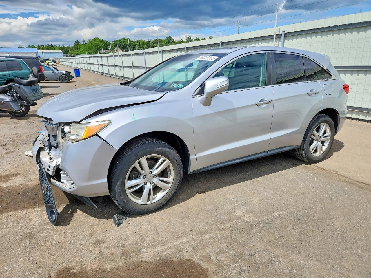 Salvage Acura RDX Image