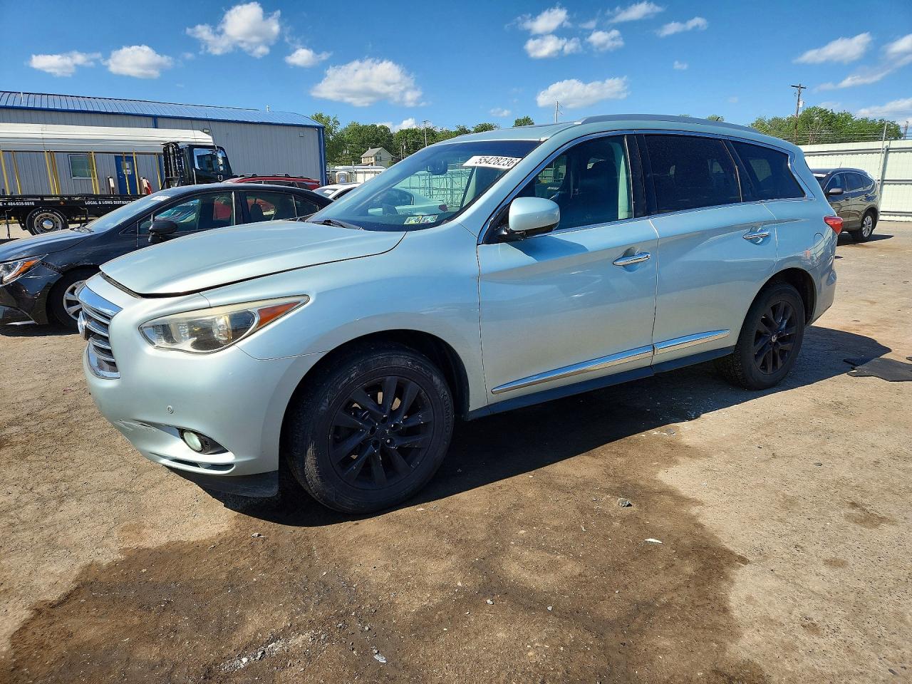 Salvage INFINITI JX35 Image