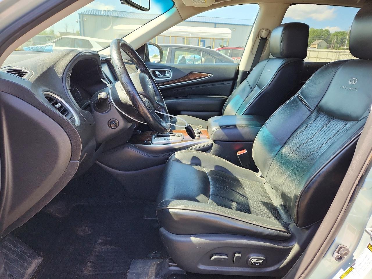 INFINITI JX35 Base