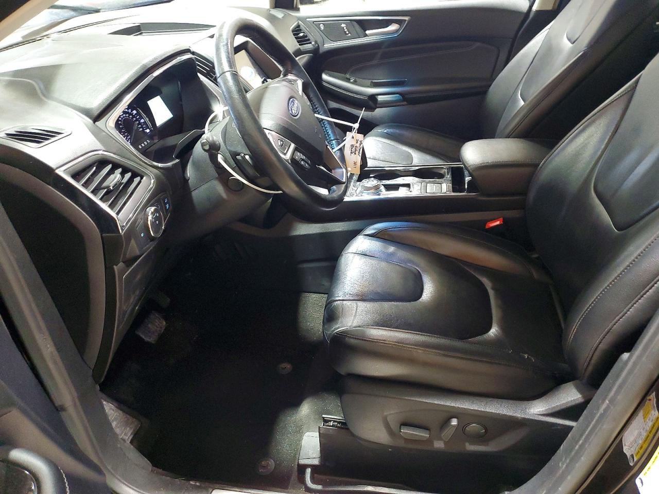 Ford Edge Titanium