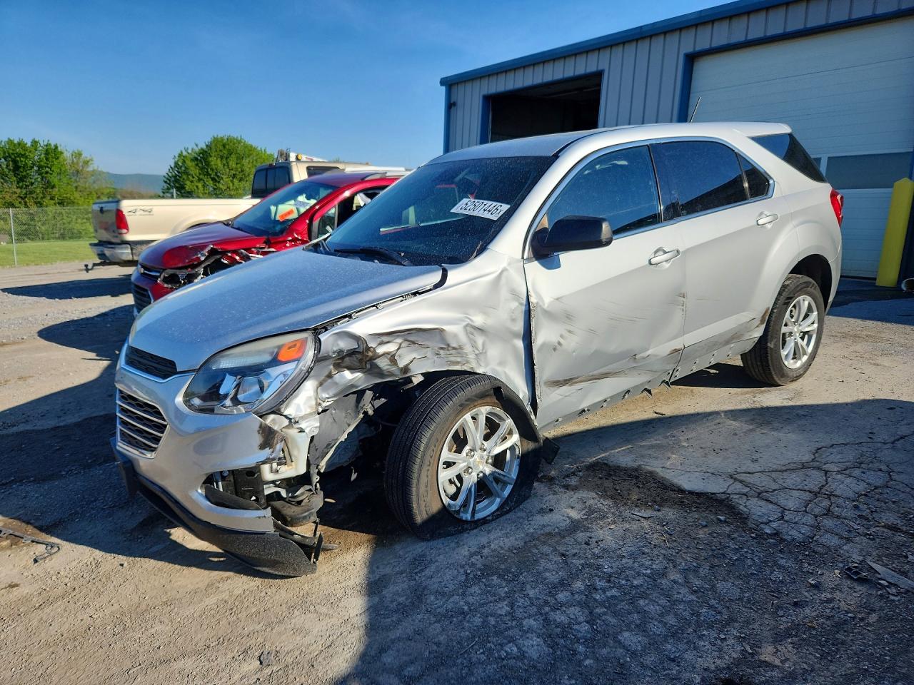 Salvage Chevrolet Equinox Image
