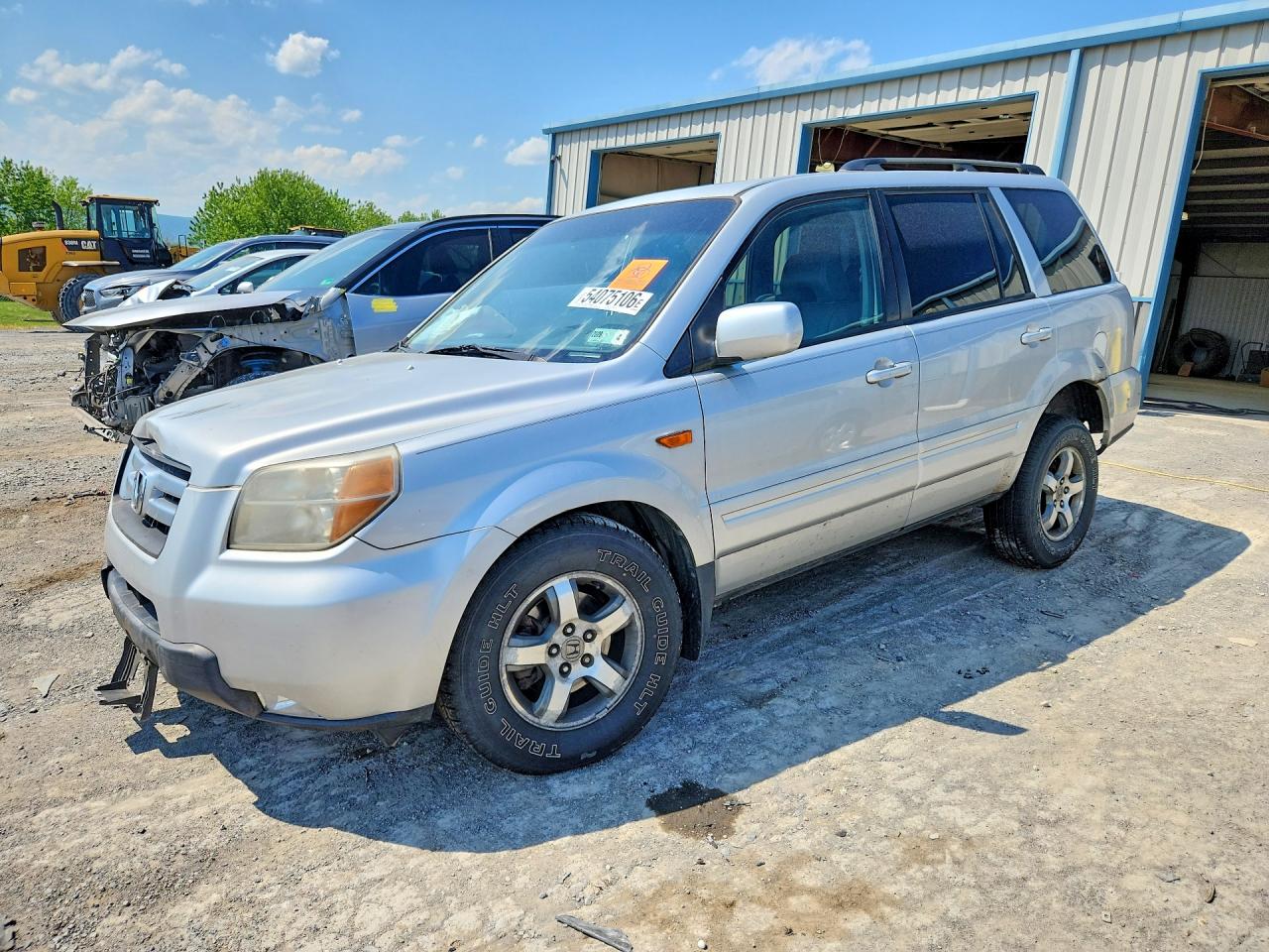 Salvage Honda Pilot Image