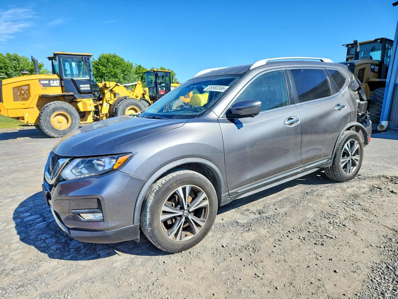 Salvage Nissan Rogue Image