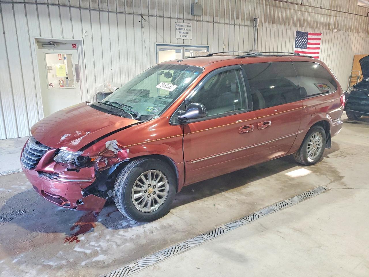 Salvage Chrysler Minivan Image
