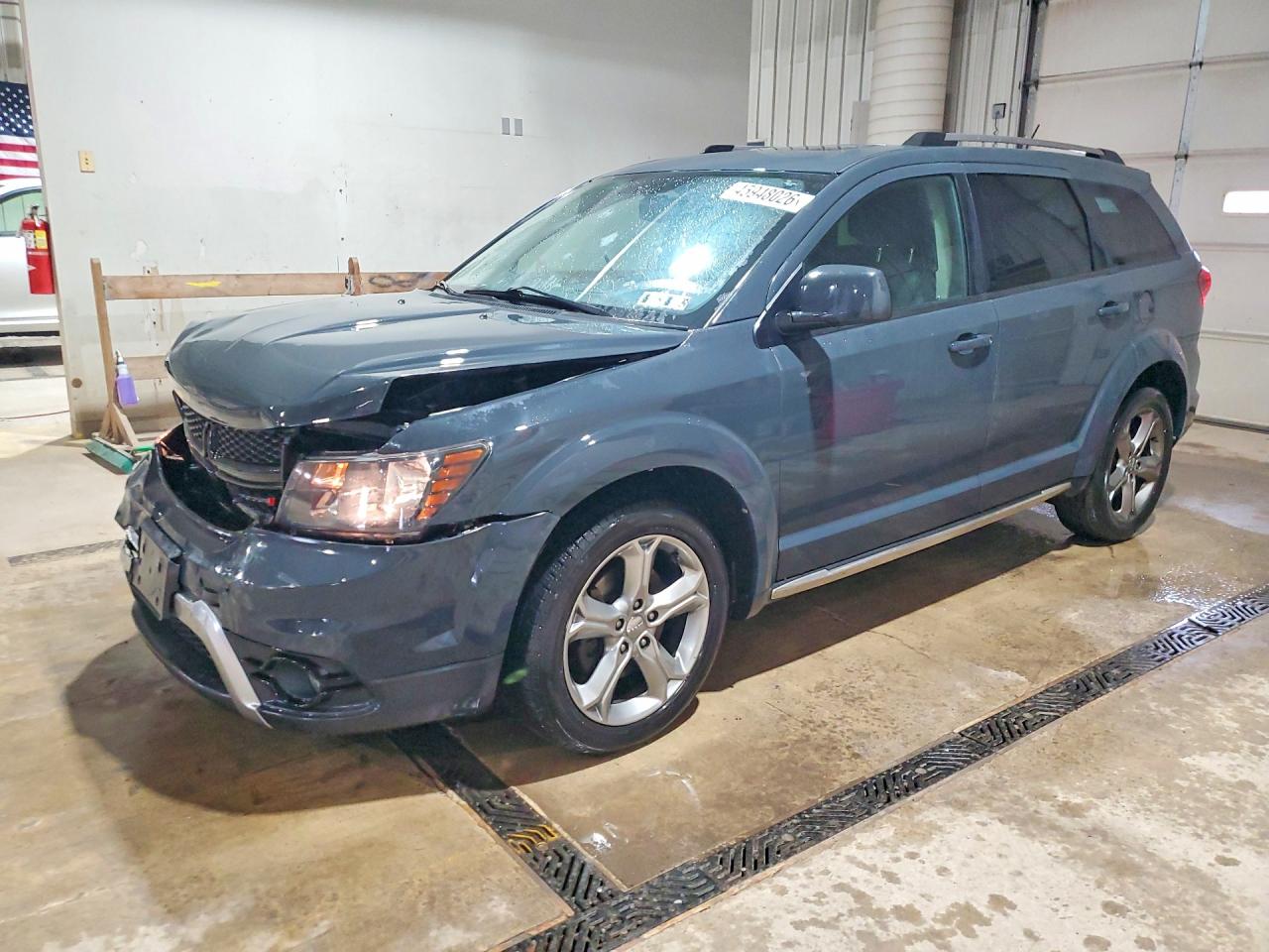 Salvage Dodge Journey Image
