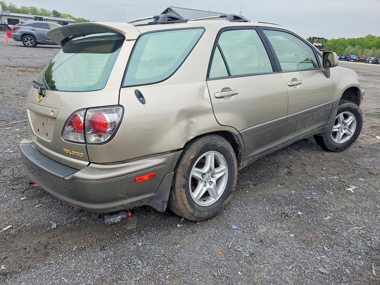 Lexus RX Base
