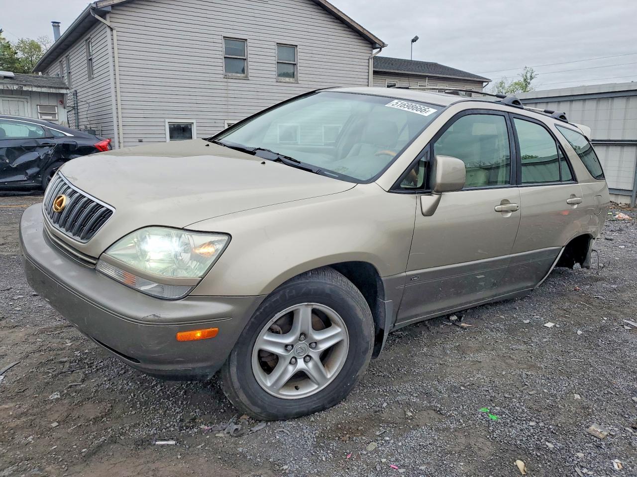 Salvage Lexus RX Image