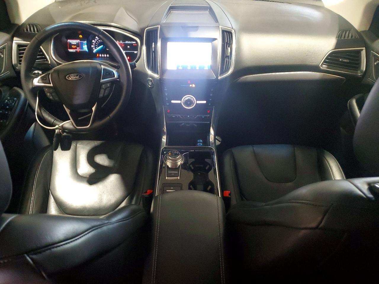 Ford Edge Titanium