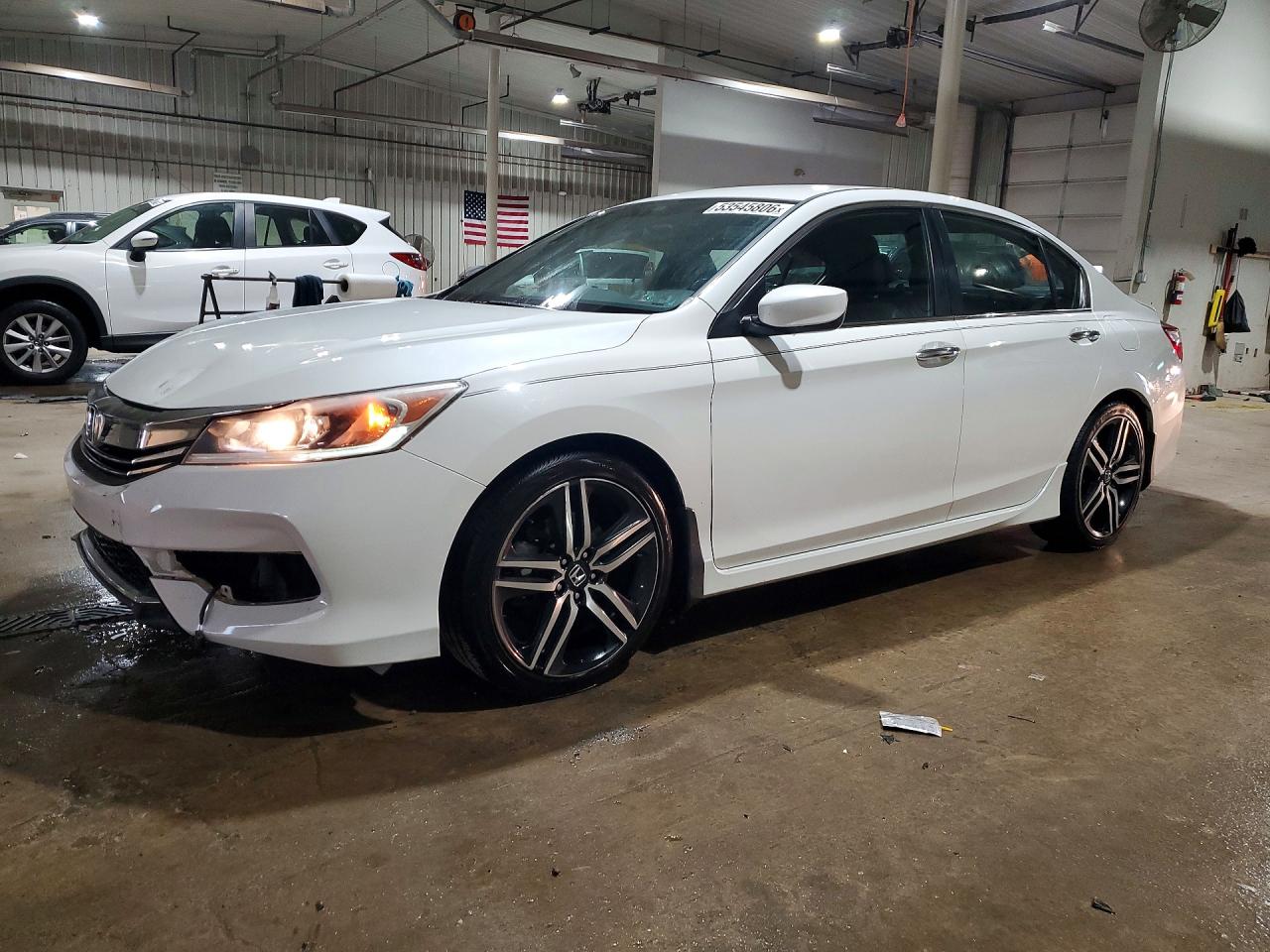 Salvage Honda Accord Image