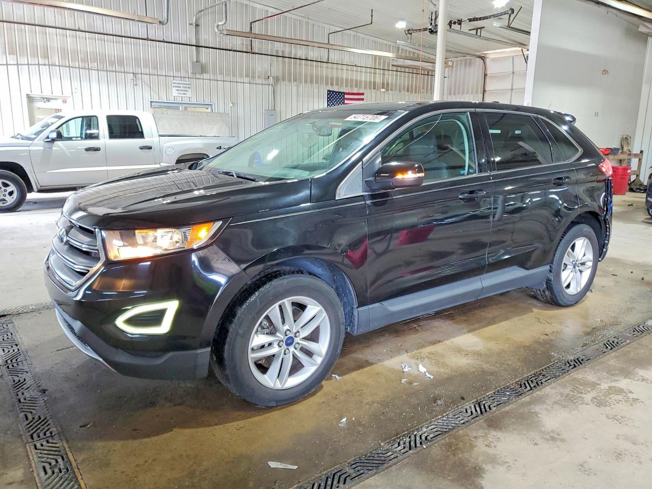 Salvage Ford Edge Image