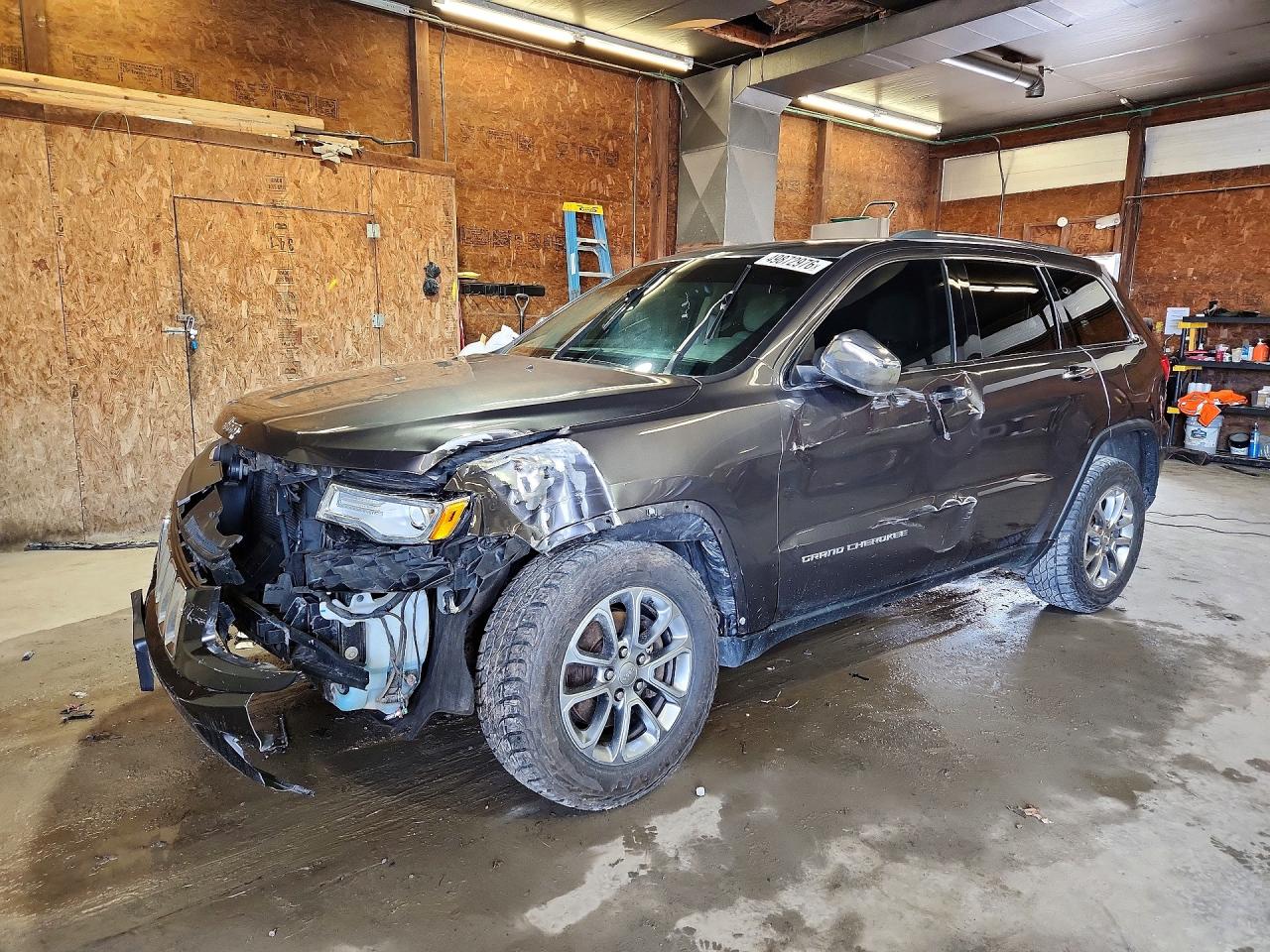 Salvage Jeep Cherokee Image