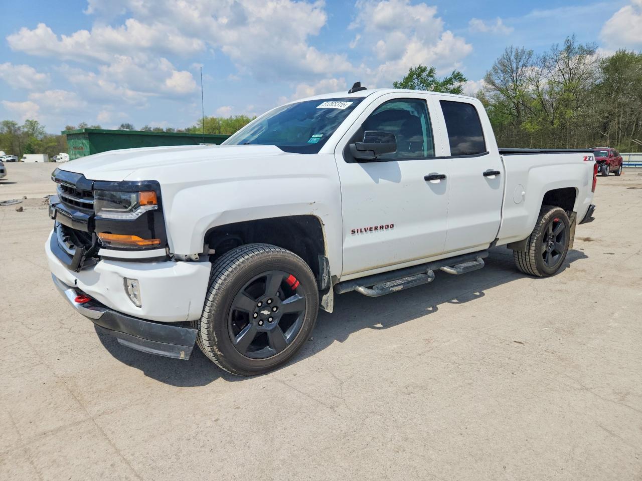 Salvage Chevrolet Silverado Image