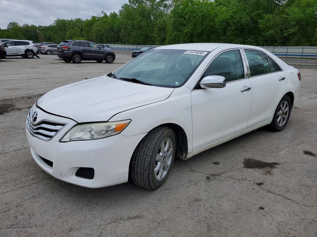 Salvage Toyota Camry Image