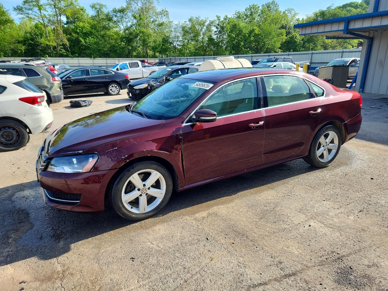 Salvage Volkswagen Passat Image