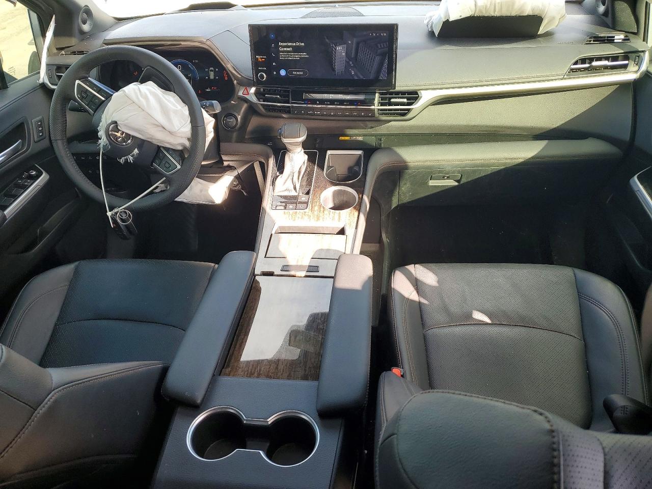 Toyota Sienna Platinum 7-passenger