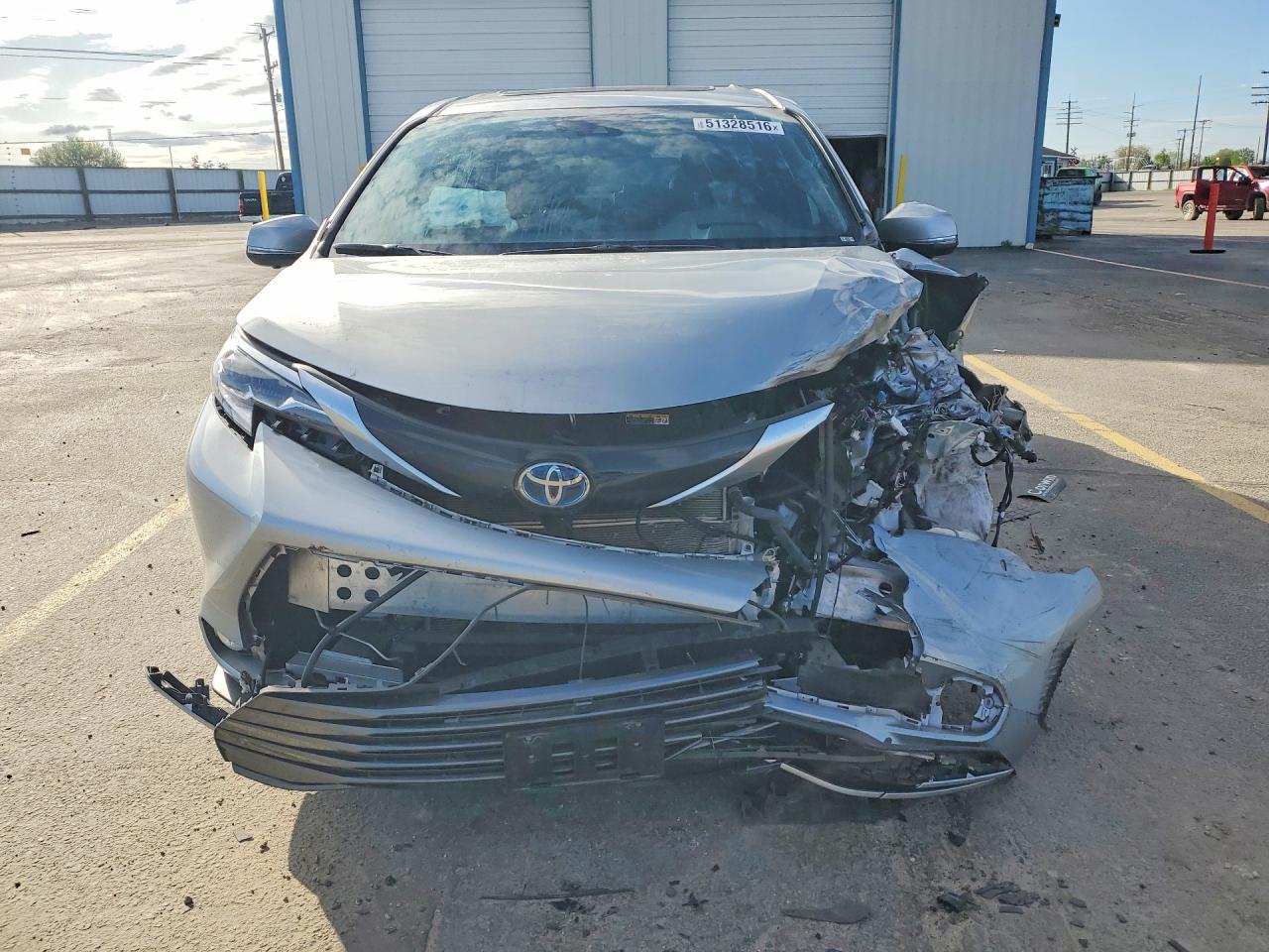 Toyota Sienna Platinum 7-passenger