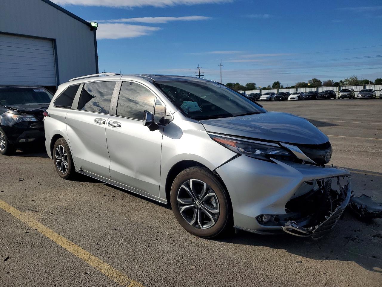Toyota Sienna Platinum 7-passenger