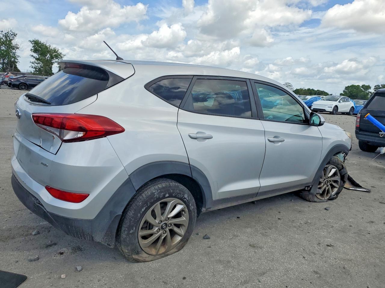 Hyundai TUCSON Se