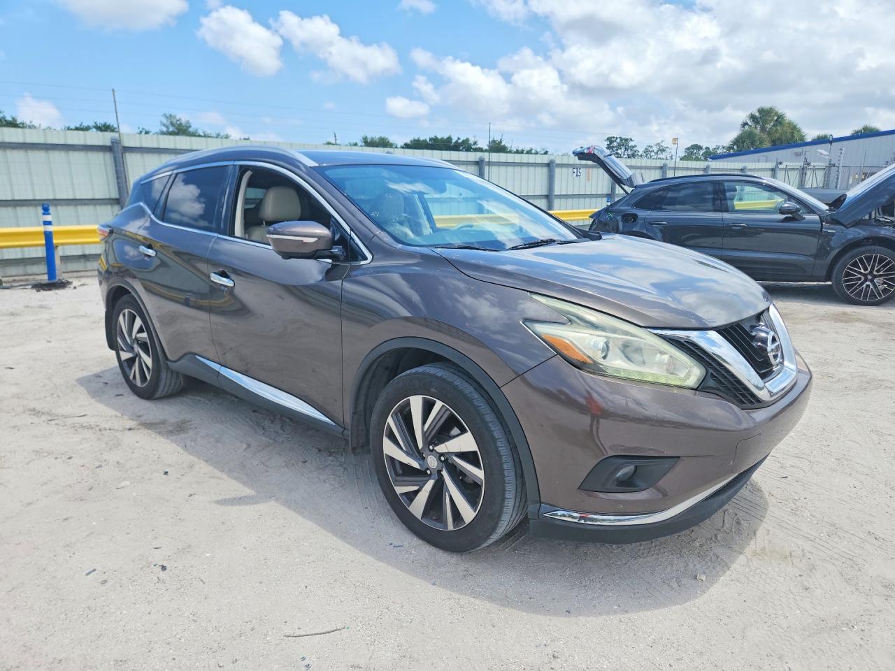 Nissan Murano S