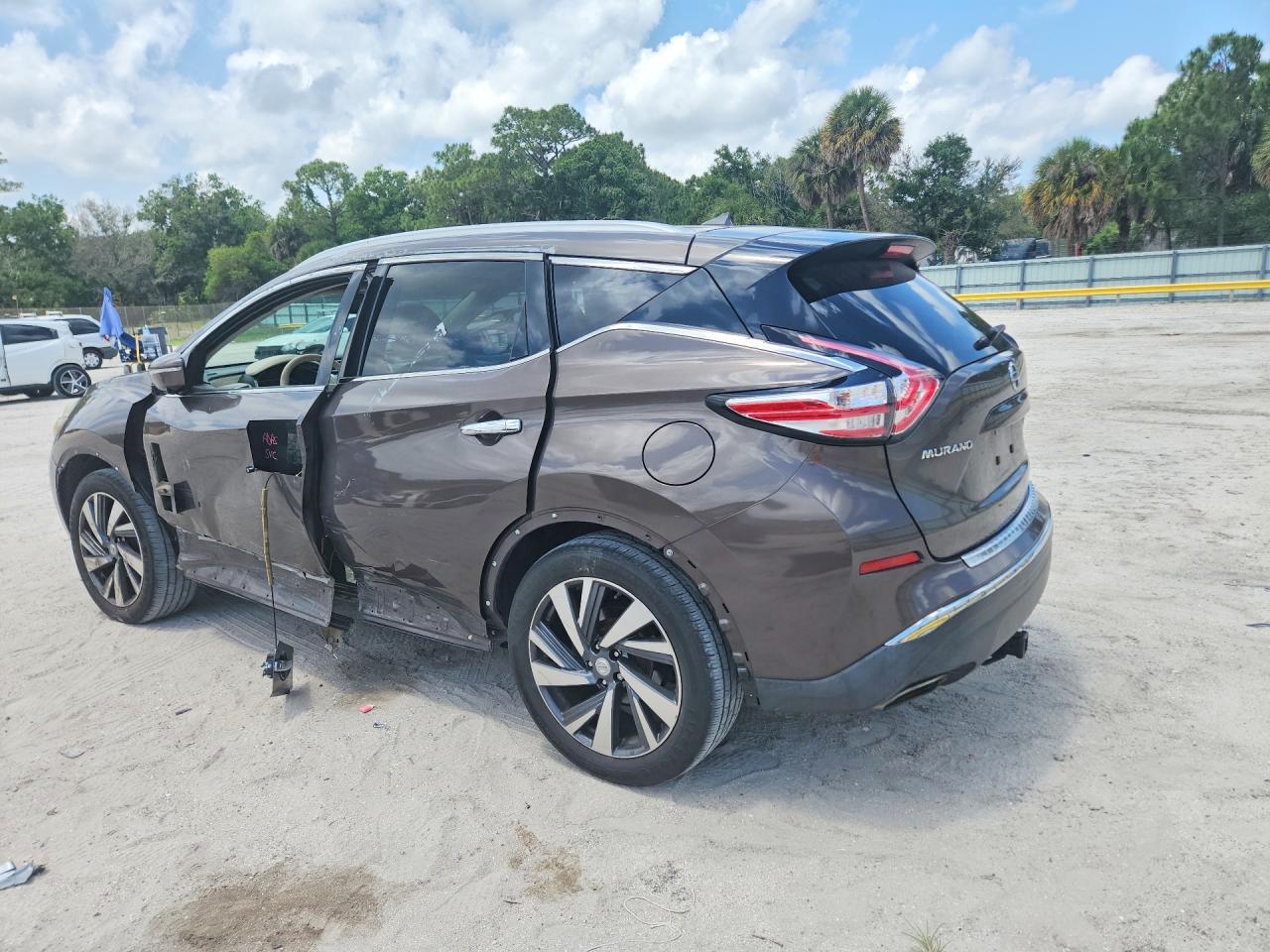 Nissan Murano S