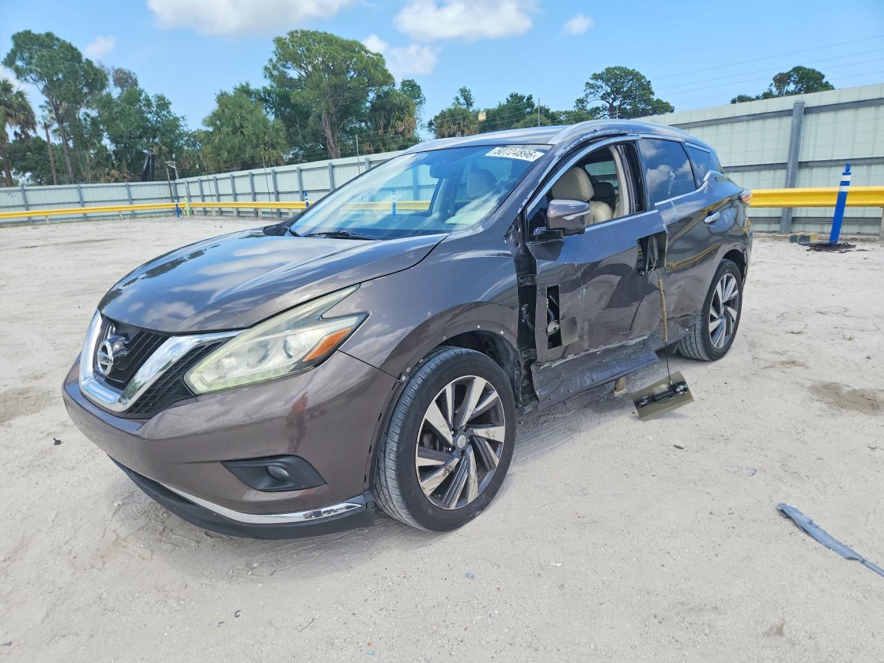 Salvage Nissan Murano Image