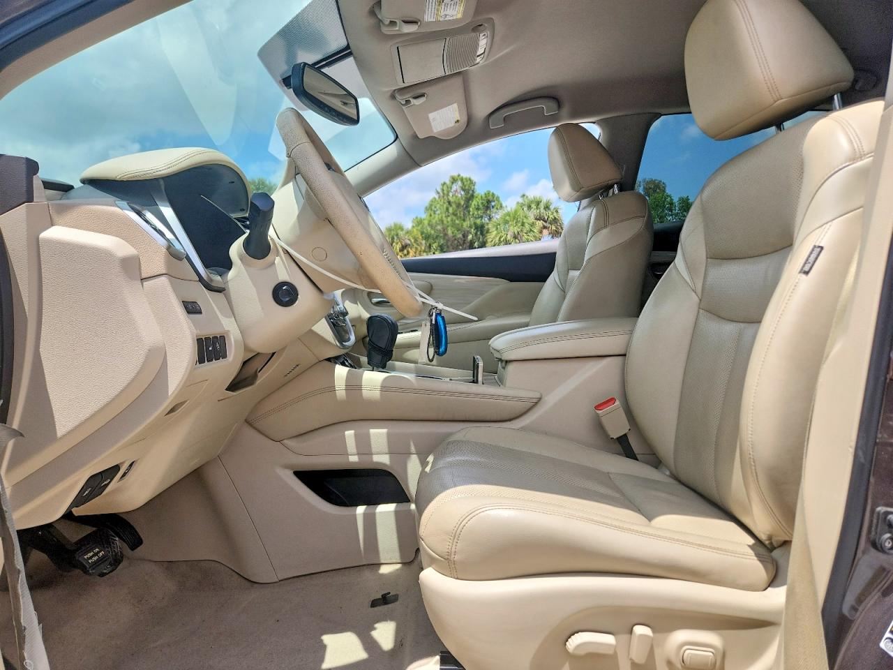 Nissan Murano S