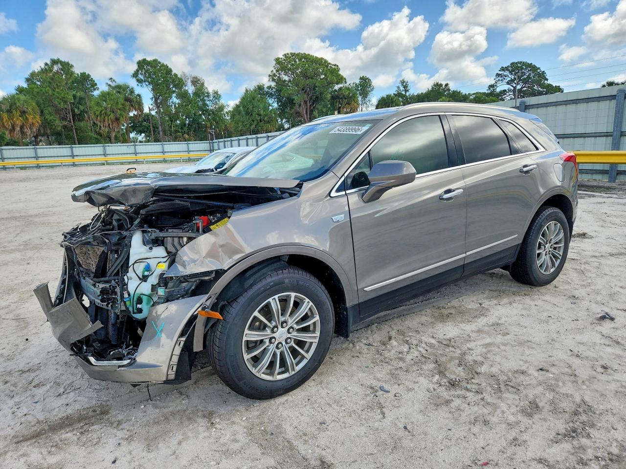 Salvage Cadillac XT5 Image
