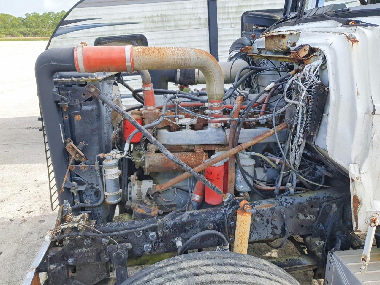 Mack R600