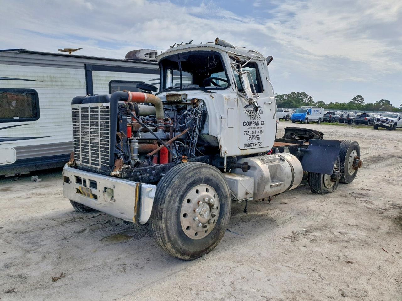 Mack R600