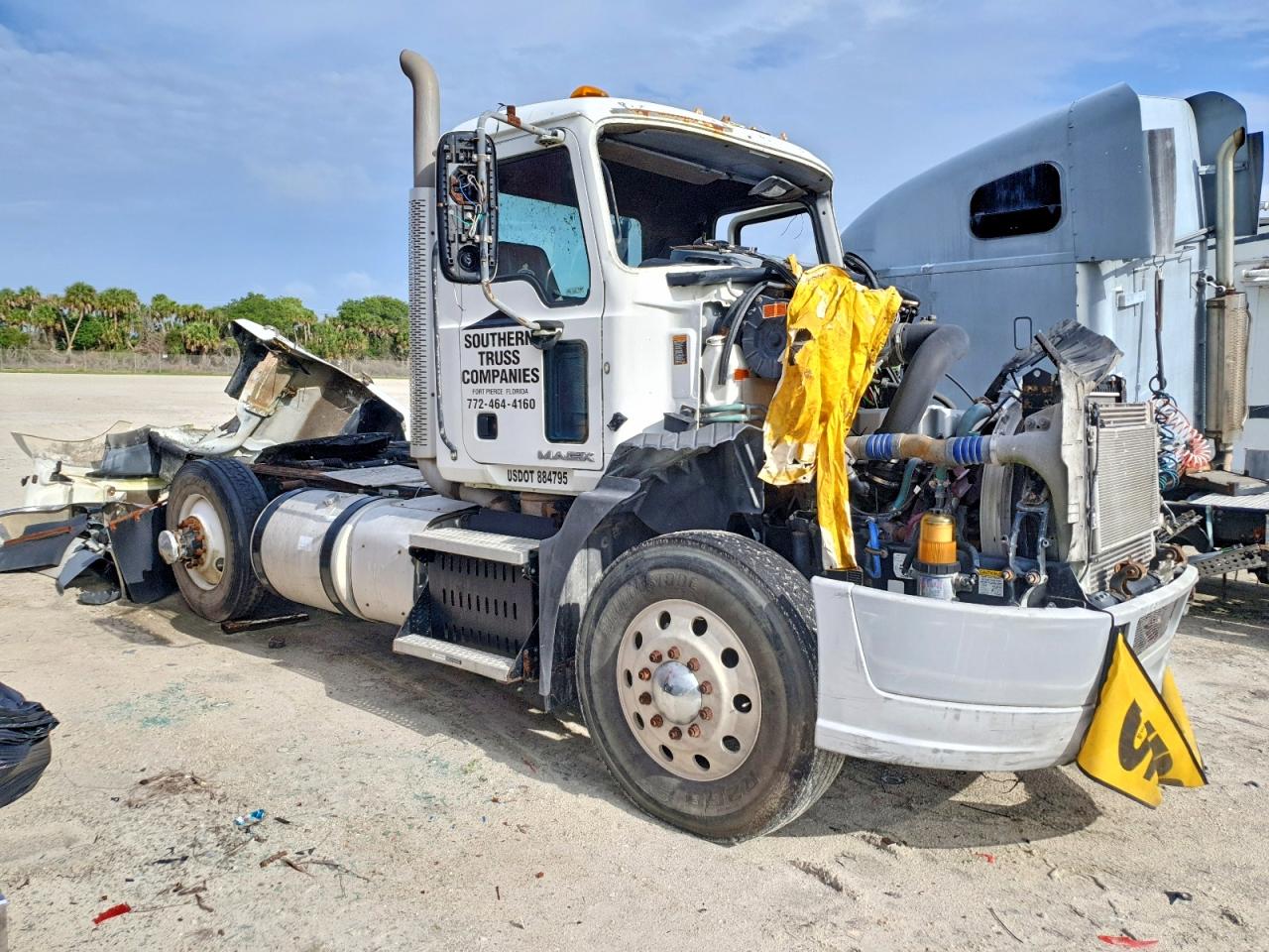 Salvage Mack Other Image