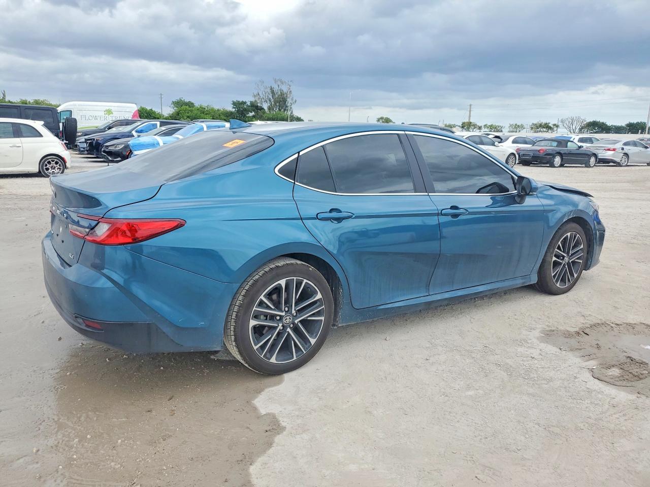 Toyota Camry Xle