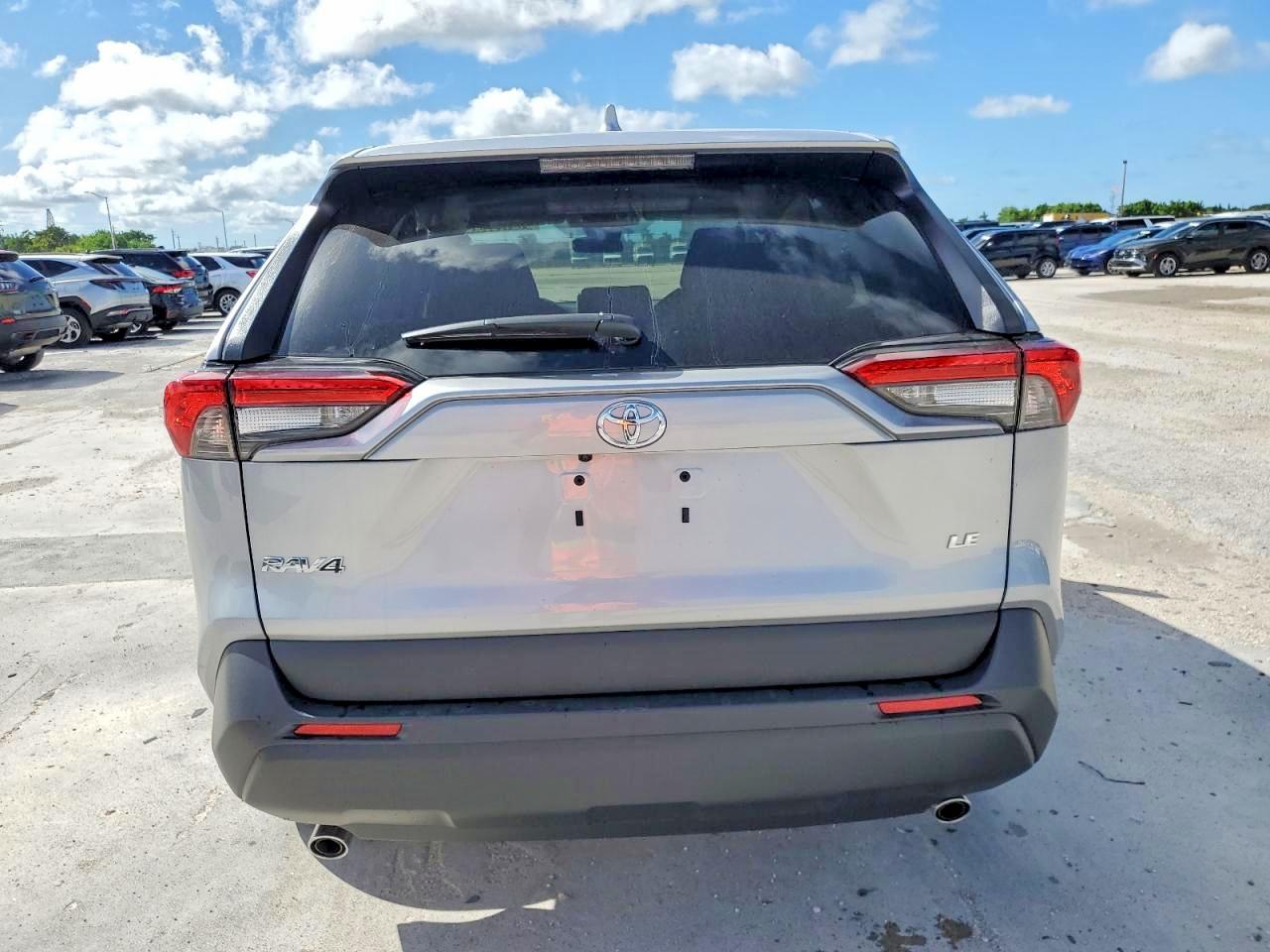 Toyota RAV4 Le