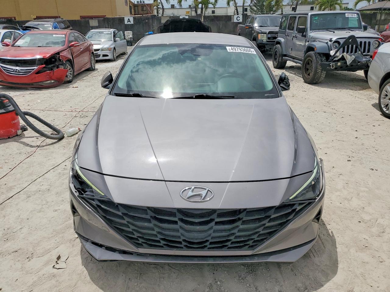 Hyundai ELANTRA Blue