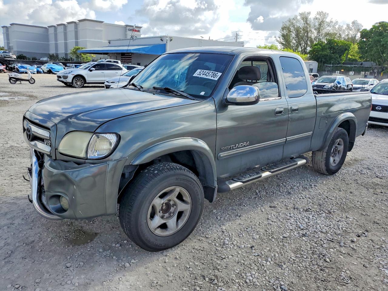 Salvage Toyota Tundra Image