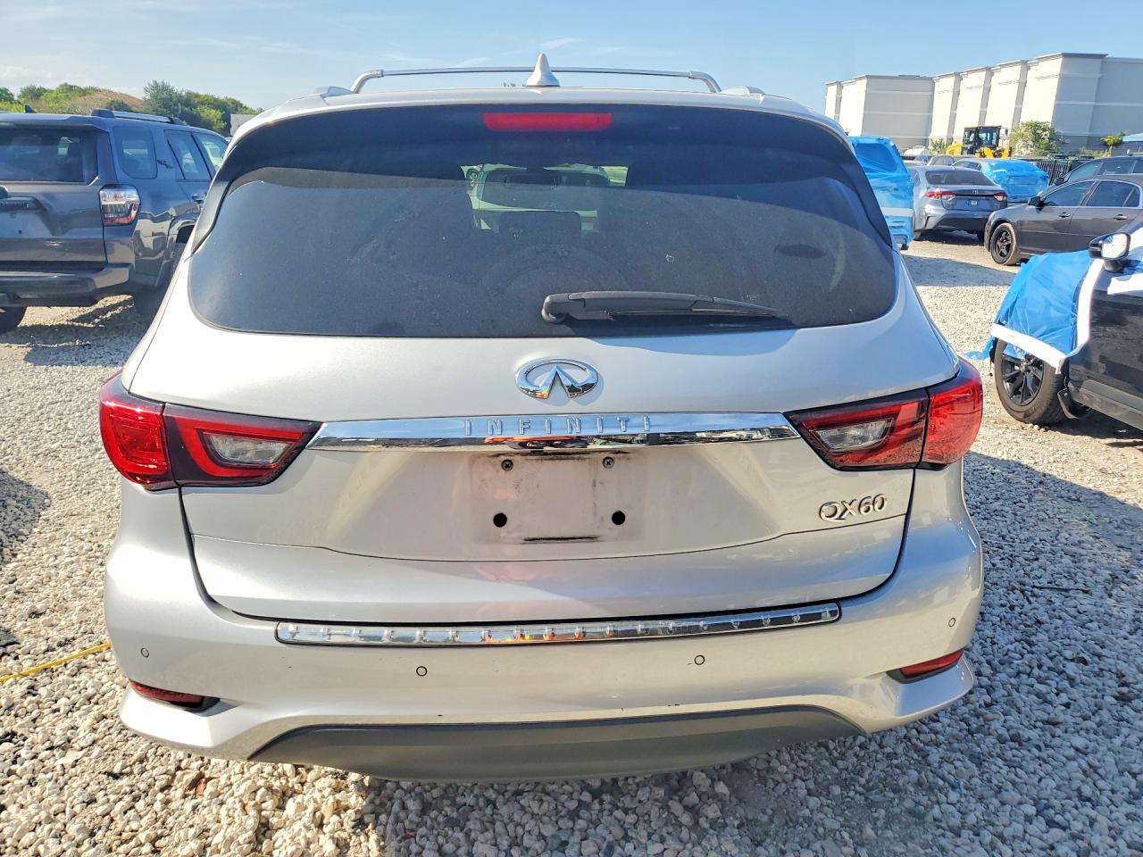 INFINITI Qx Luxe