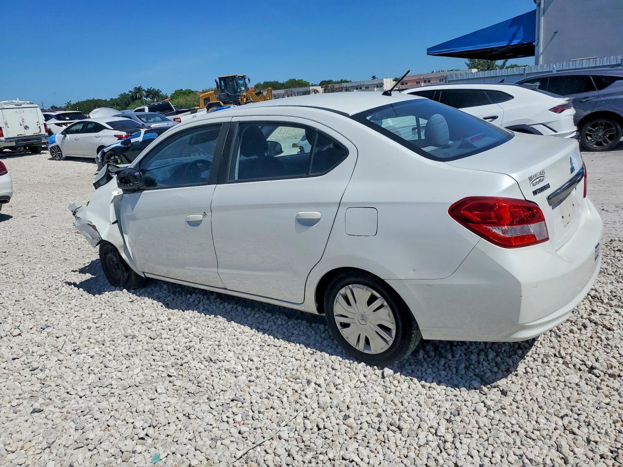 Mitsubishi Mirage G4 Es