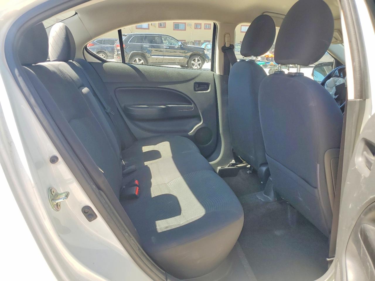 Mitsubishi Mirage G4 Es