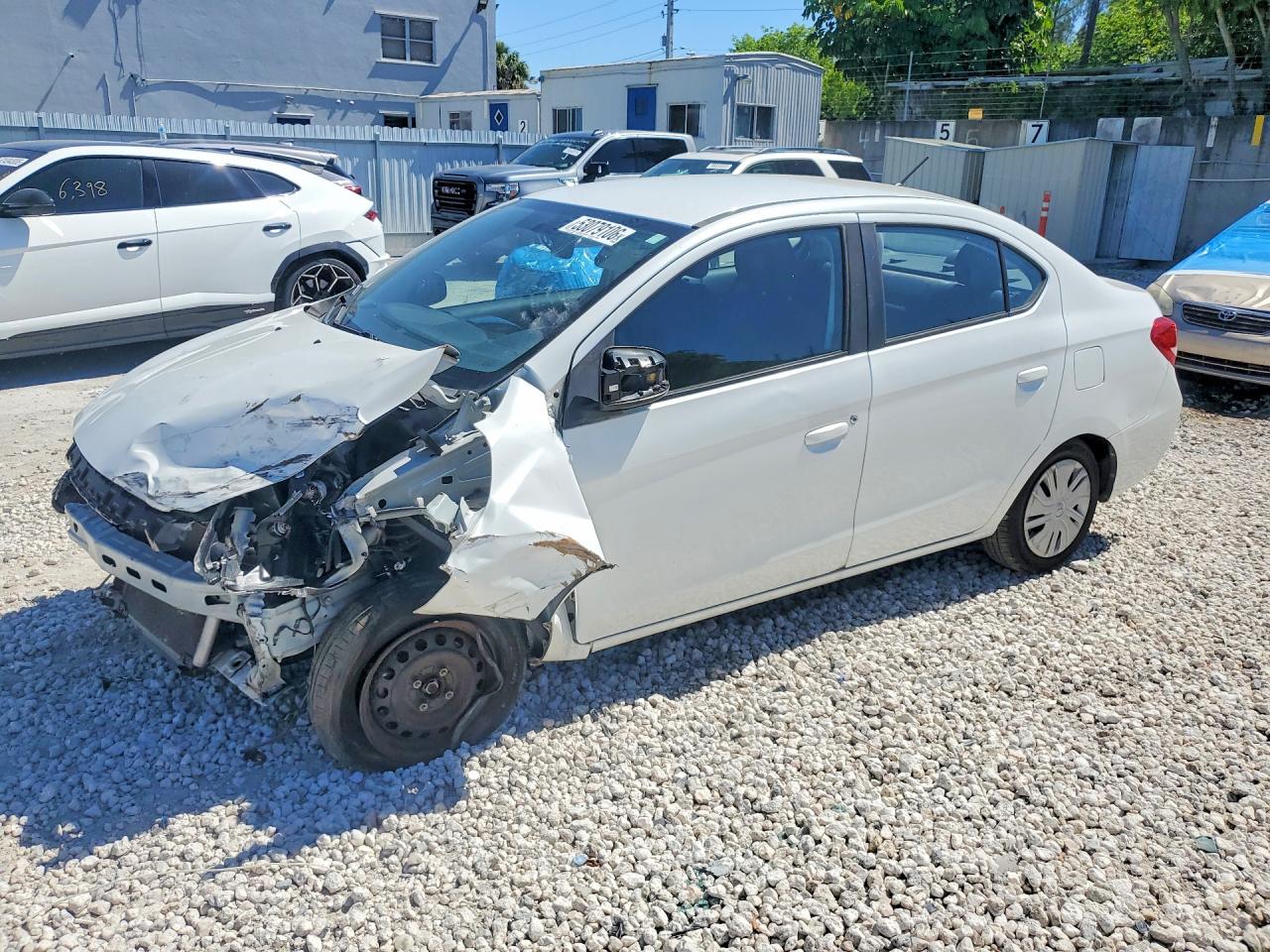 Salvage Mitsubishi Mirage Image