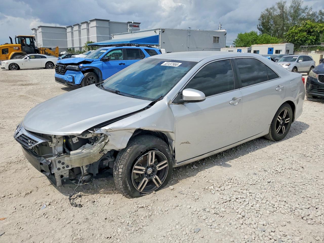 Salvage Toyota Camry Image