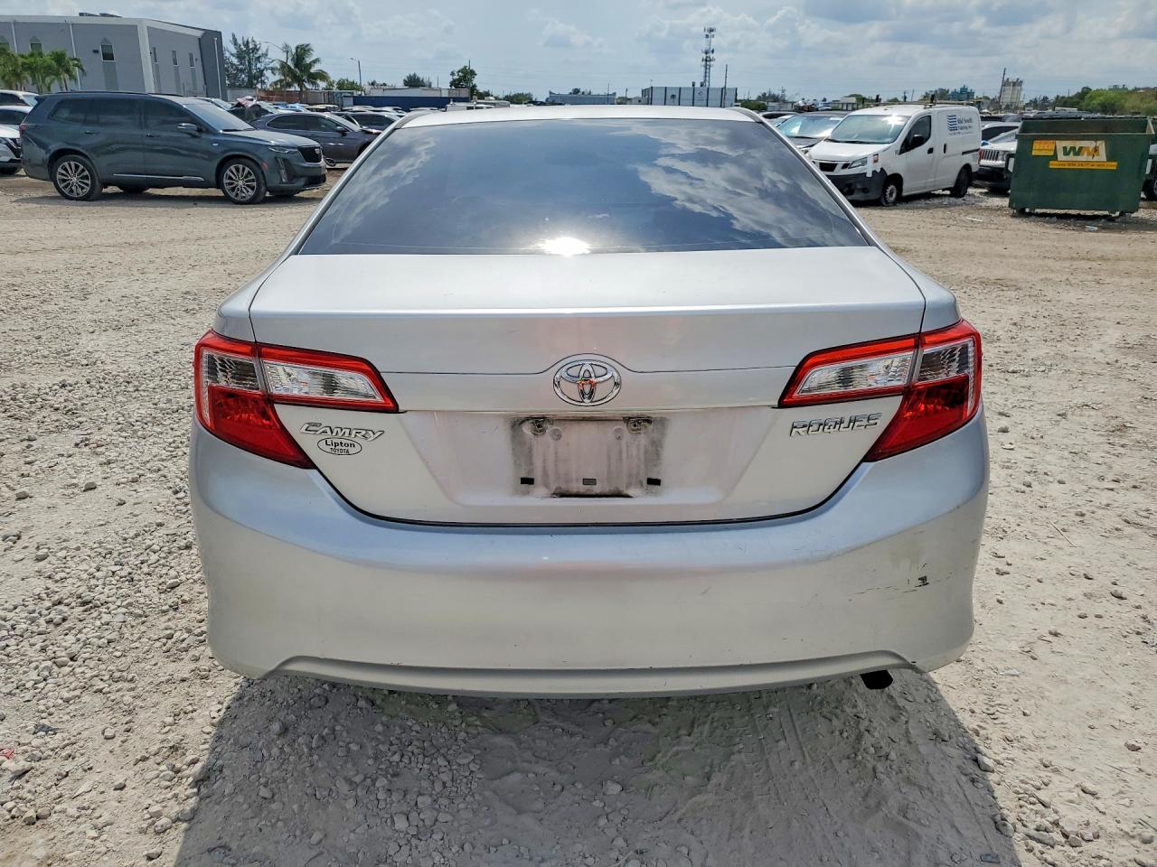 Toyota Camry L