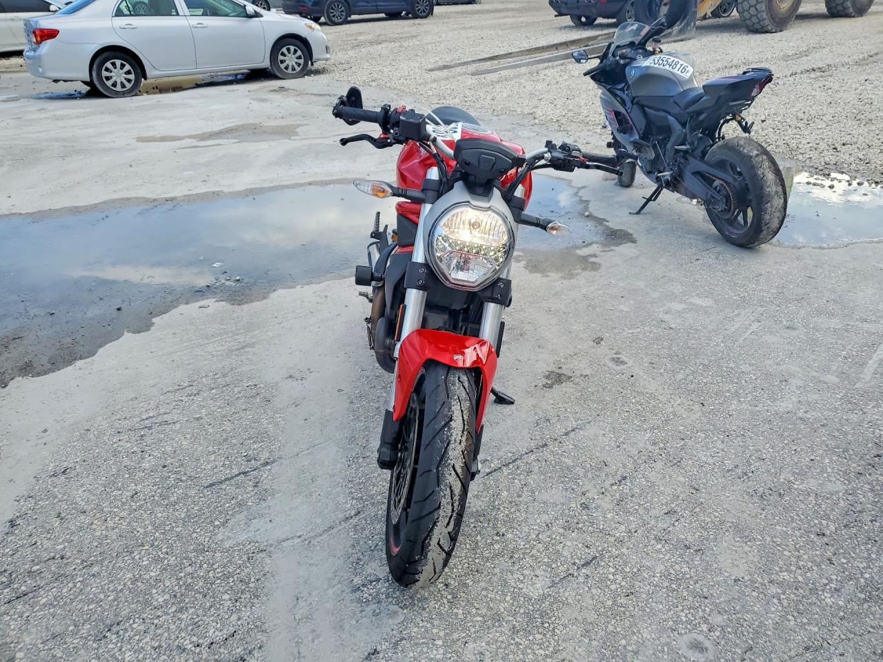 Ducati Monster 797