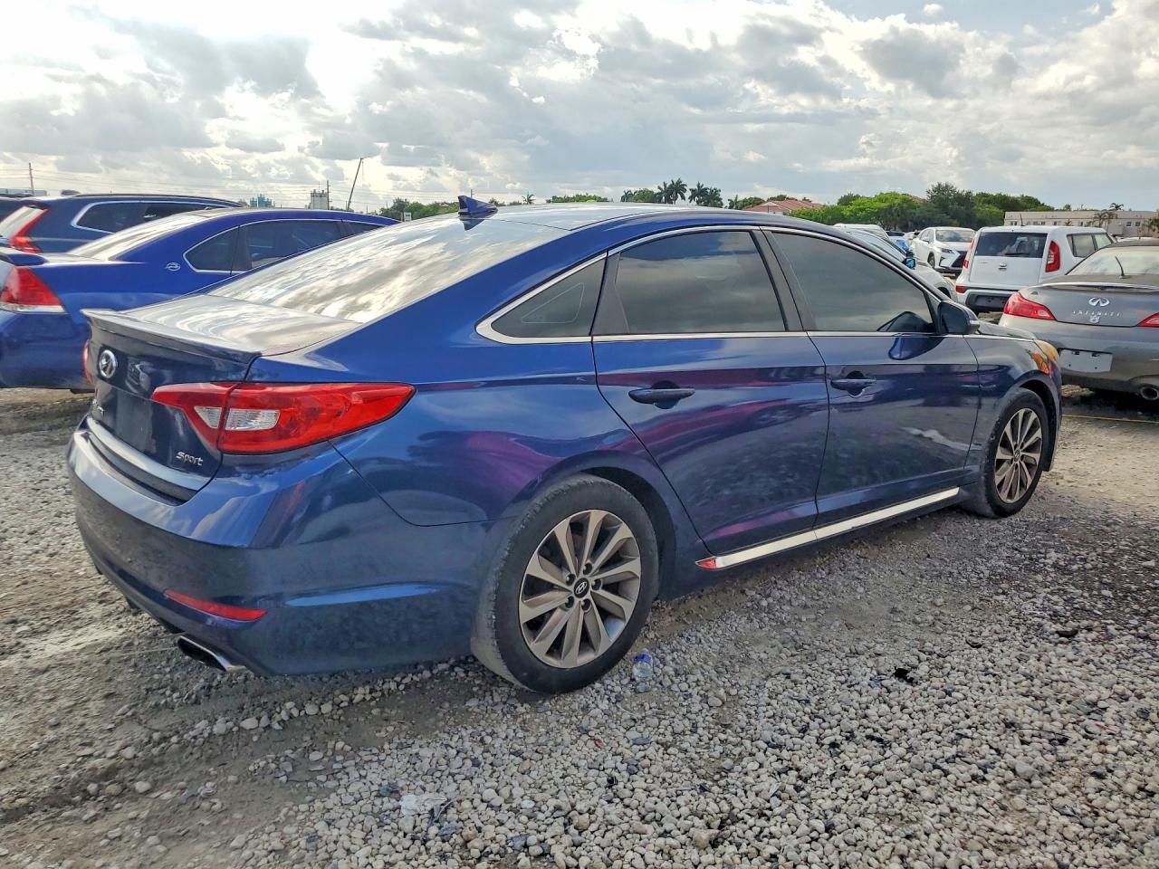 Hyundai SONATA Sport