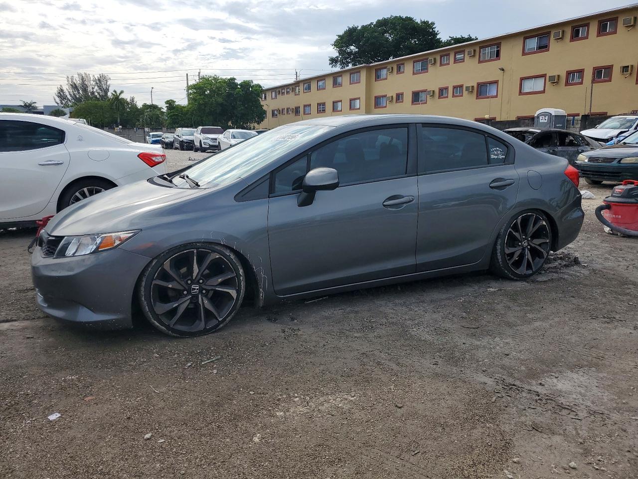Salvage Honda Civic Image