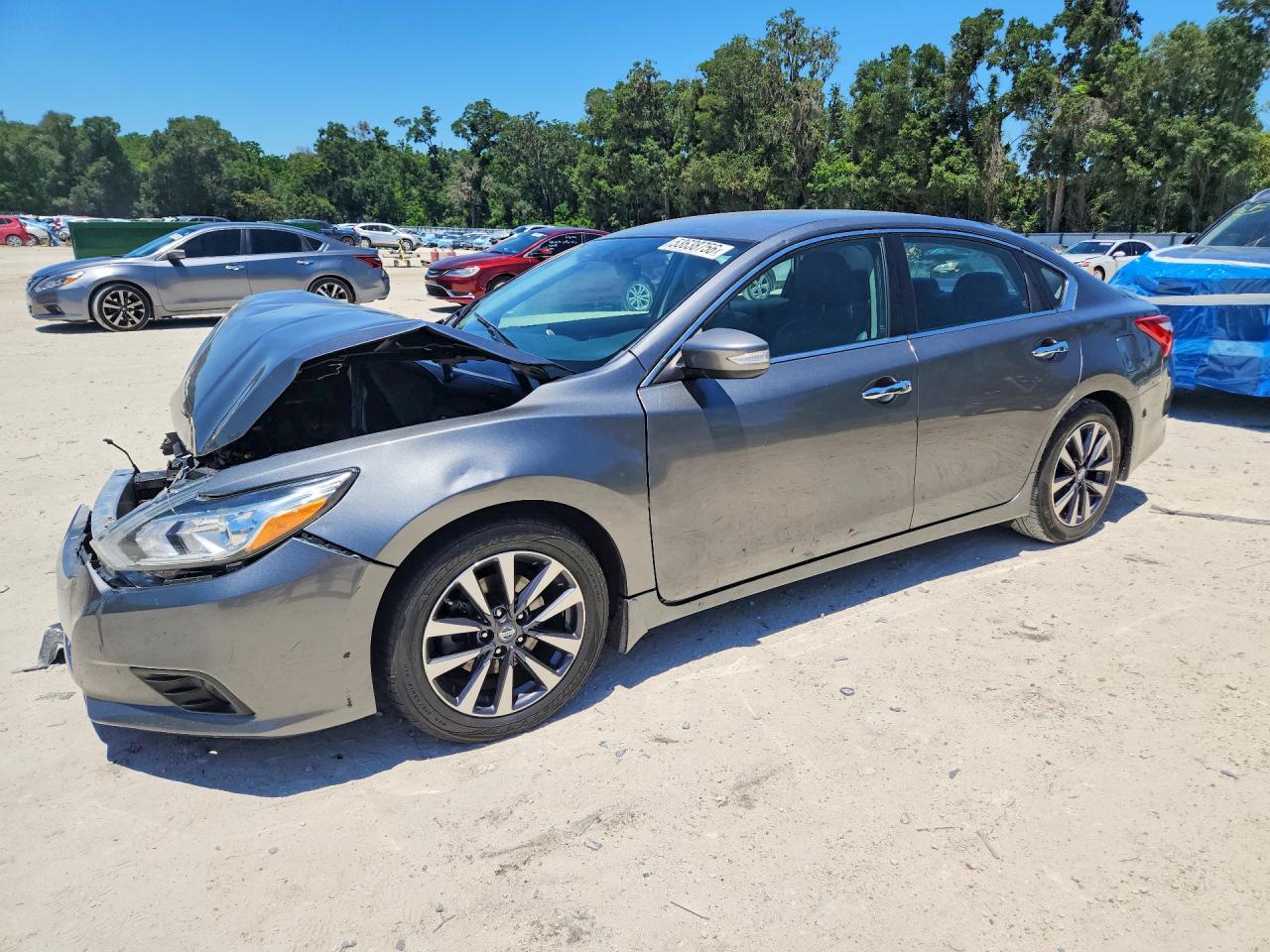 Salvage Nissan Altima Image