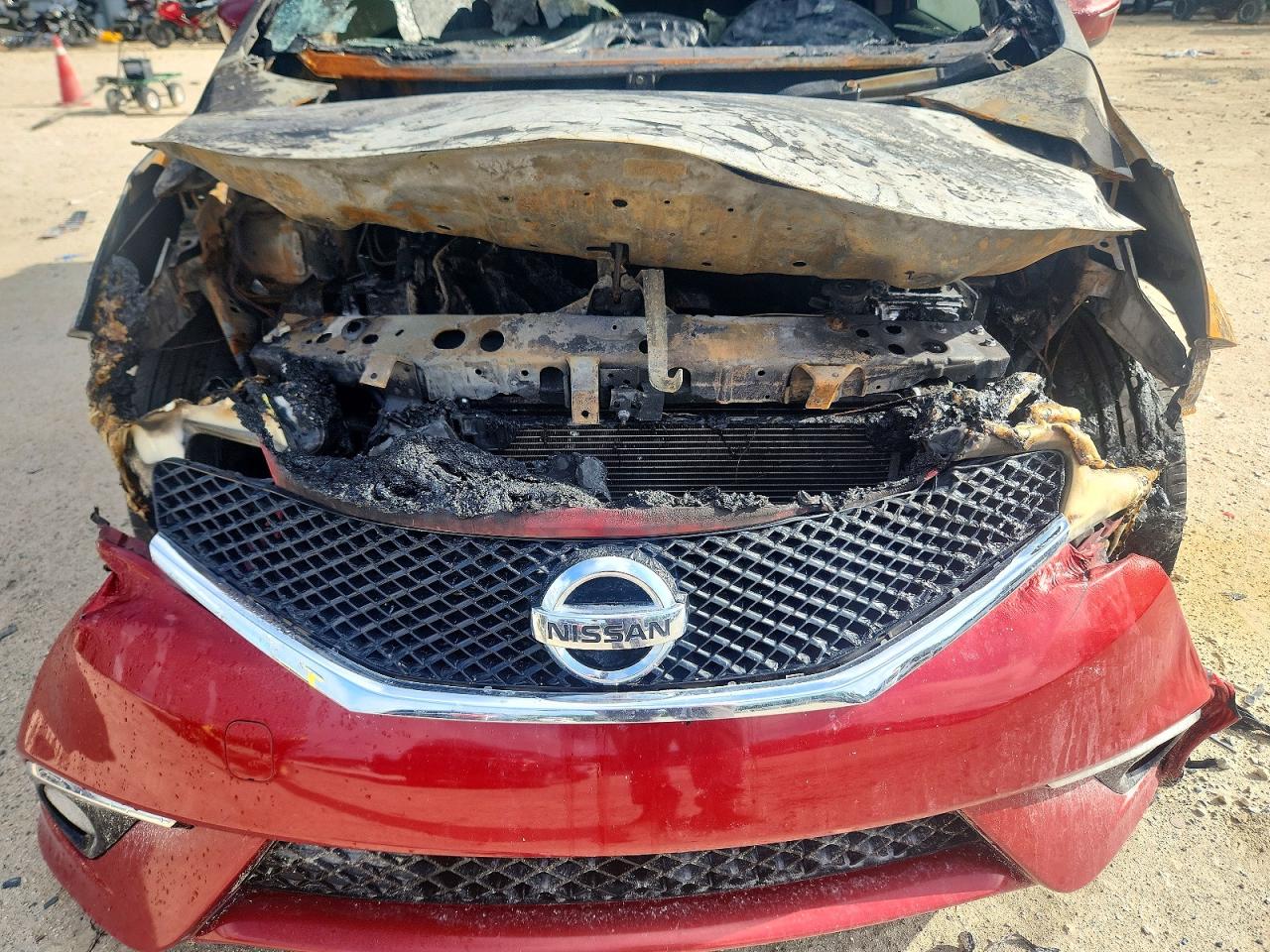 Nissan Versa Sr