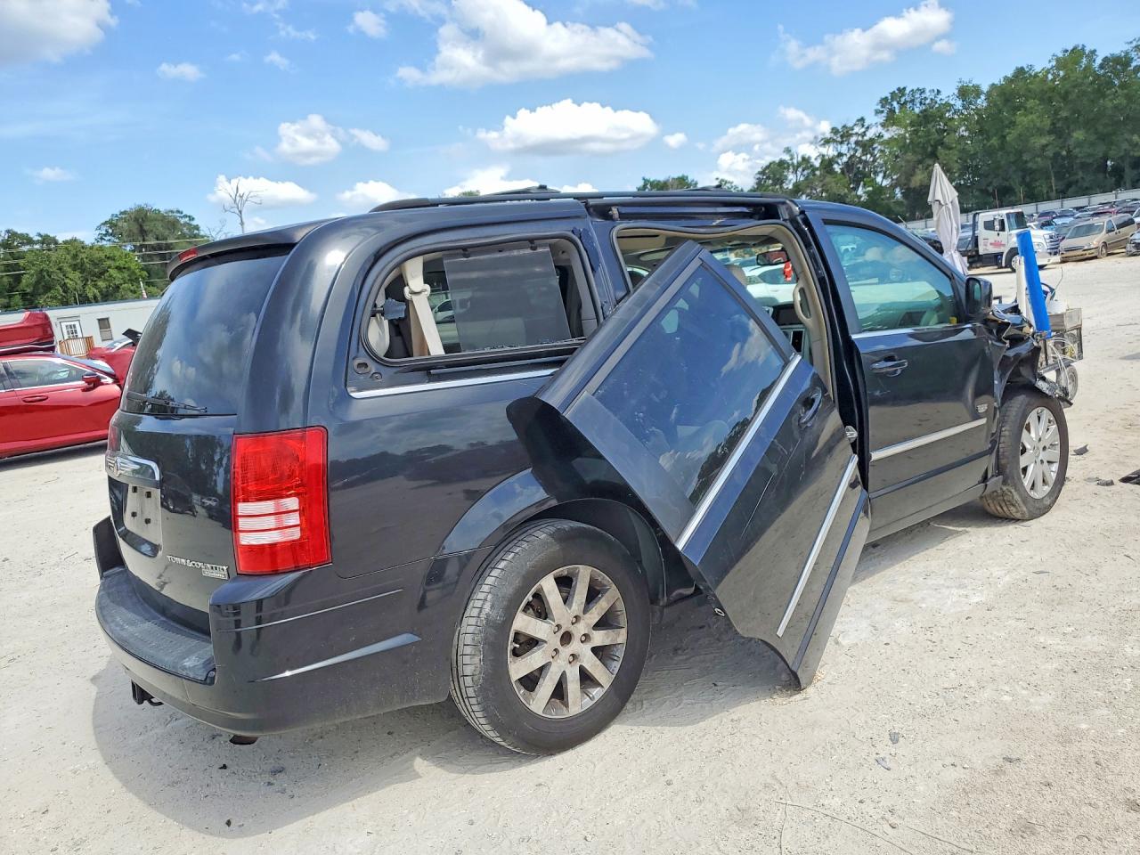 Chrysler Minivan Touring